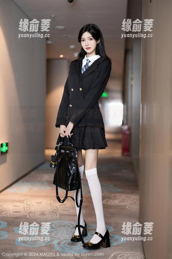 语画界 - Miko酱吖带你进入她的最新“剧情写真”，这照片就像我的心情，千变万化！
