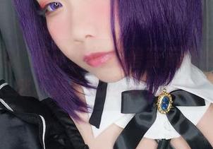 居家百态：贞子蜜桃把碧蓝航线的美图变成了我家的必备壁纸！