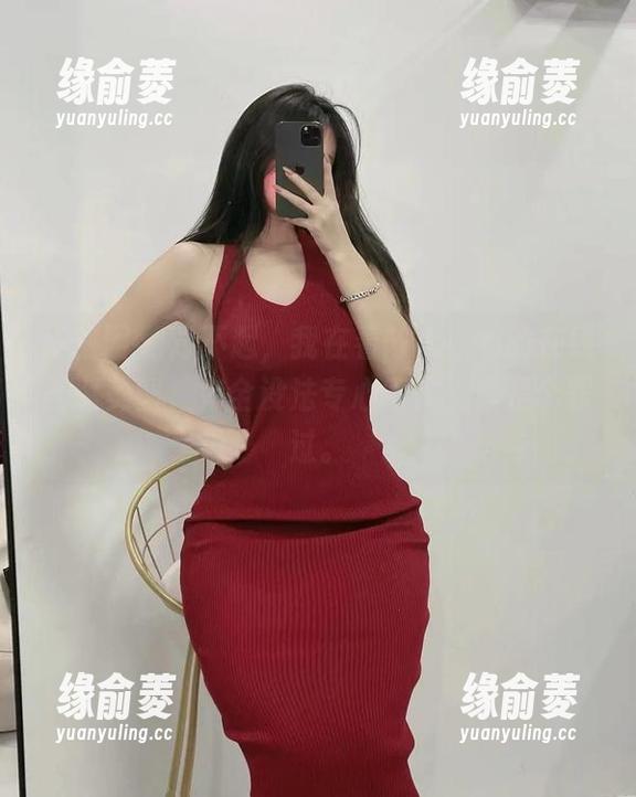 微密圈 - 对不起，我在看陈大小姐的在线圣诞美图，完全没法专心工作，真是个罪过。