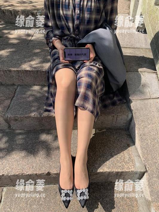 微密圈 - 当雅雅的气质呀遇上旗袍：美图合集，谁能抵挡这样的小清新？