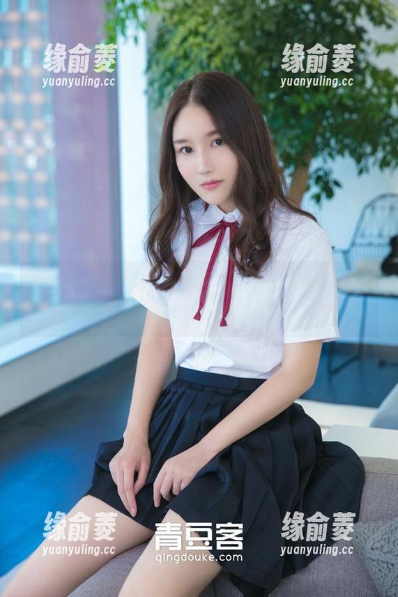 青豆客 - 徐妍馨Mandy的美脚图集：让人一不小心就停留太久！